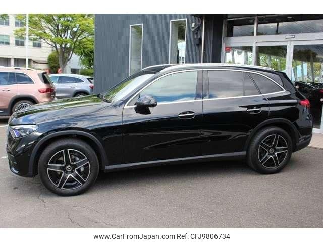 mercedes-benz glc-class 2023 quick_quick_3CA-254605_W1N2546052F005466 image 2