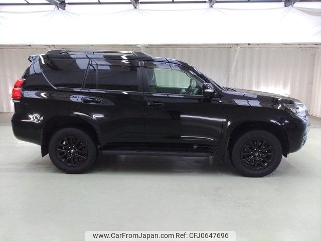 toyota land-cruiser-prado 2021 ENHANCEAUTO_1_ea293237 image 2