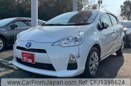 toyota aqua 2014 CFJ1398624