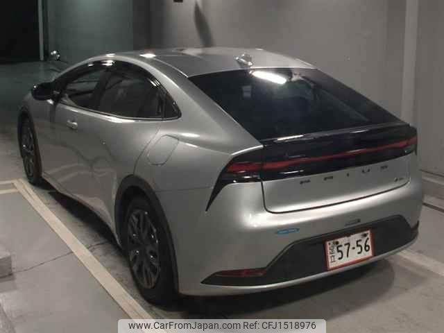 toyota prius 2024 CFJ1518976 image 2