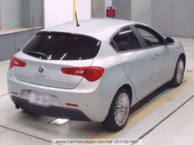 alfa-romeo giulietta 2015 CFJ1567401 image 2
