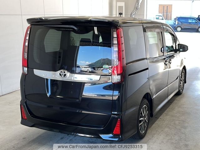 toyota noah 2016 -TOYOTA--Noah ZRR80W-0212672---TOYOTA--Noah ZRR80W-0212672- image 2