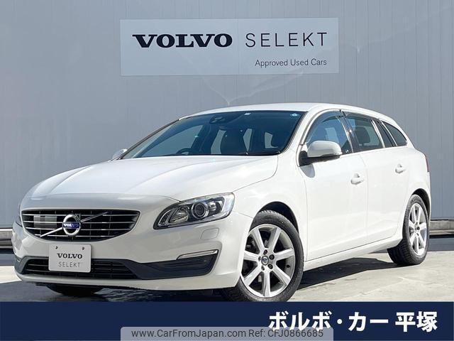 volvo v60 2015 quick_quick_FD4204T_YV1FWA8RDG1296681 image 1