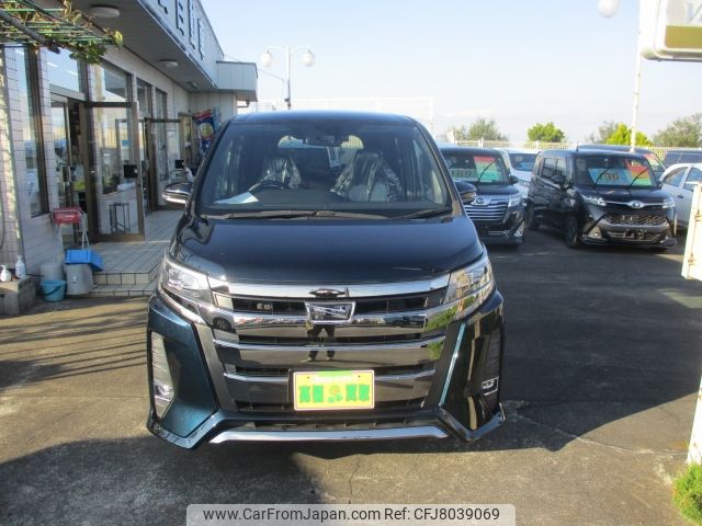 toyota noah 2017 -TOYOTA--Noah DBA-ZRR80W--ZRR80-0385650---TOYOTA--Noah DBA-ZRR80W--ZRR80-0385650- image 2