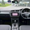 volkswagen tiguan 2018 quick_quick_LDA-5NDFGF_WVGZZZ5NZKW805825 image 14