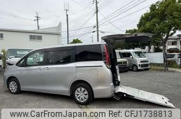 toyota noah 2018 CFJ1738813