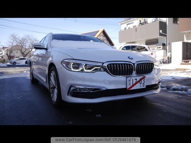 bmw 5-series 2018 -BMW--BMW 5 Series JM20--637606---BMW--BMW 5 Series JM20--637606- image 1