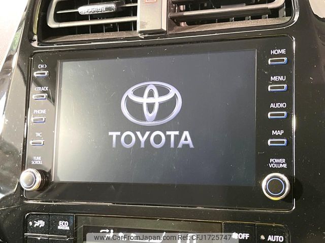 toyota prius 2022 CFJ1725747 image 2
