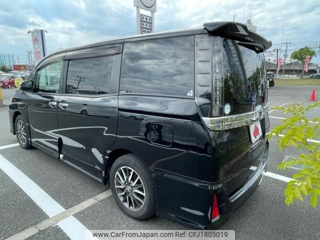 toyota voxy 2015 CFJ1805019 image 2