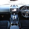 porsche cayenne 2018 -PORSCHE--Porsche Cayenne ABA-92ACEY--WP1ZZZ92ZJKA05126---PORSCHE--Porsche Cayenne ABA-92ACEY--WP1ZZZ92ZJKA05126- image 3