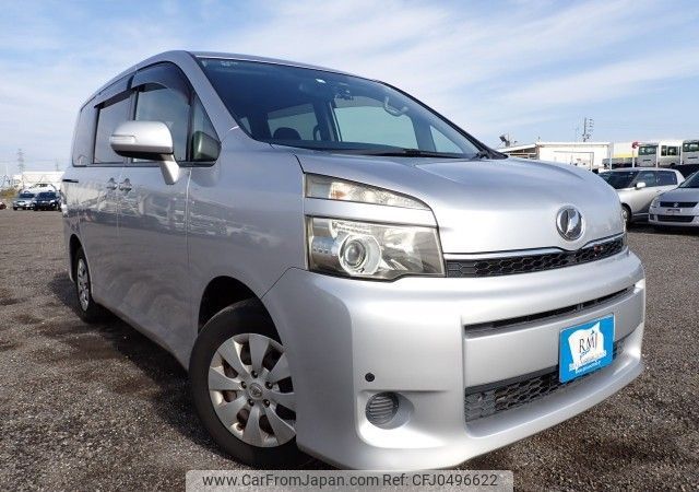 toyota voxy 2010 REALMOTOR_N2024110250F-24 image 2