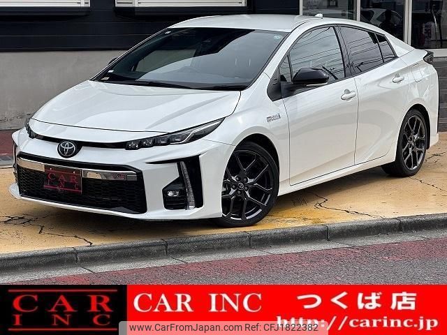 toyota prius-phv 2017 CFJ1822382 image 1