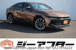 toyota crown 2022 CFJ1614223
