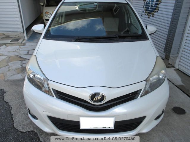 toyota vitz 2013 CFJ9270460 image 2