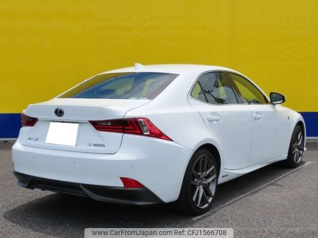 lexus is 2014 CFJ1566708 image 2
