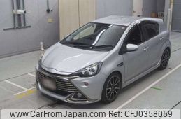 toyota aqua 2014 -TOYOTA--AQUA DAA-NHP10--NHP10-2388822---TOYOTA--AQUA DAA-NHP10--NHP10-2388822-