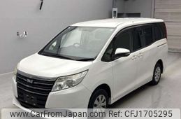 toyota noah 2014 CFJ1705295