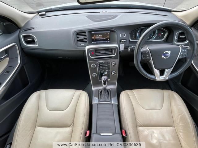 volvo v60 2015 quick_quick_FB4164T_YV1FW485BE1153566 image 2