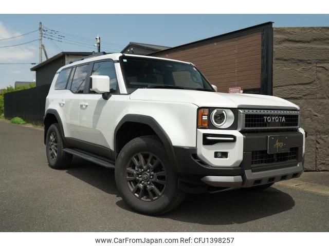 toyota toyota-others 2025 quick_quick_3BA-TRJ250W_TRJ250-0017396 image 1