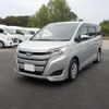 toyota noah 2018 CFJ1765693 image 2