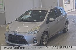 toyota aqua 2012 CFJ1537335