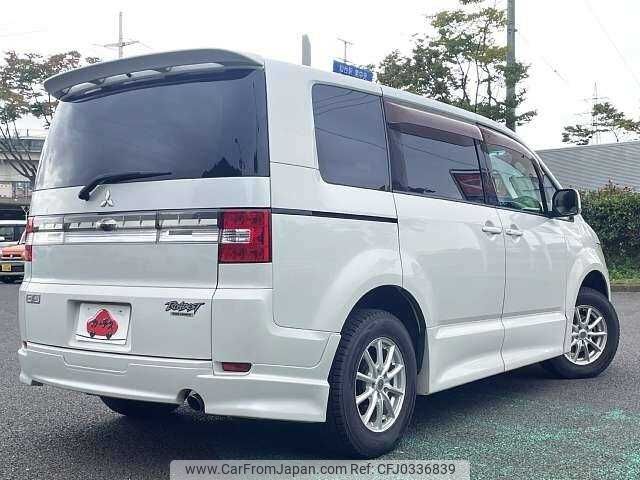 mitsubishi delica-d5 2008 504928-925143 image 2