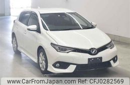 toyota auris undefined -TOYOTA--Auris ZRE186H-6500298---TOYOTA--Auris ZRE186H-6500298-