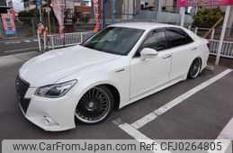 toyota crown-hybrid 2013 GOO_JP_700102067530240930004