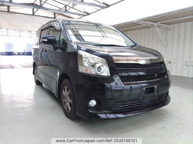 toyota noah 2010 ENHANCEAUTO_1_ea294602 image 1