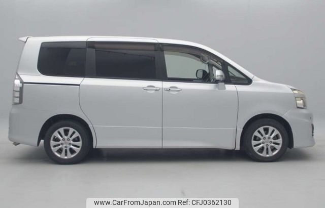 toyota voxy 2010 NIKYO_LR29315 image 1