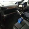 toyota esquire 2017 CFJ1706338 image 3