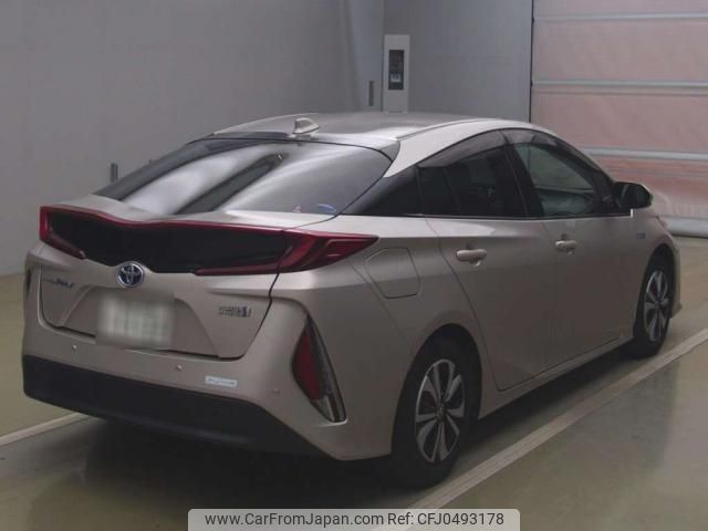 toyota prius-phv 2017 quick_quick_DLA-ZVW52_ZVW52-3014460 image 2