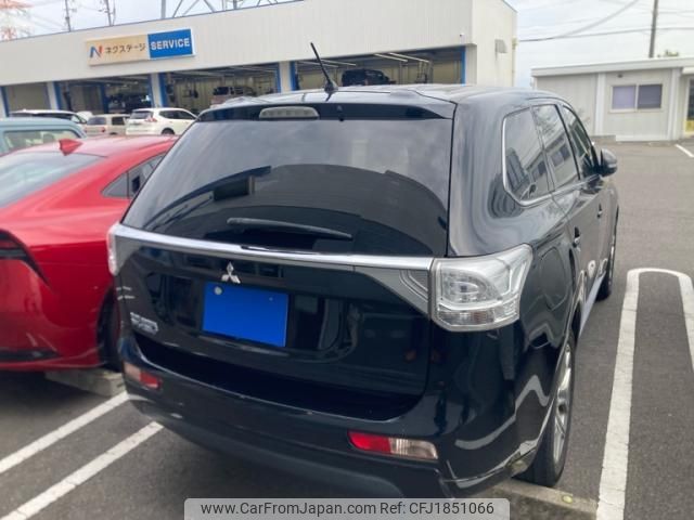 mitsubishi outlander-phev 2013 CFJ1851066 image 2