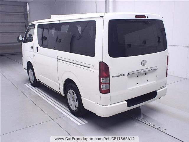 toyota hiace-van 2013 CFJ1865612 image 2