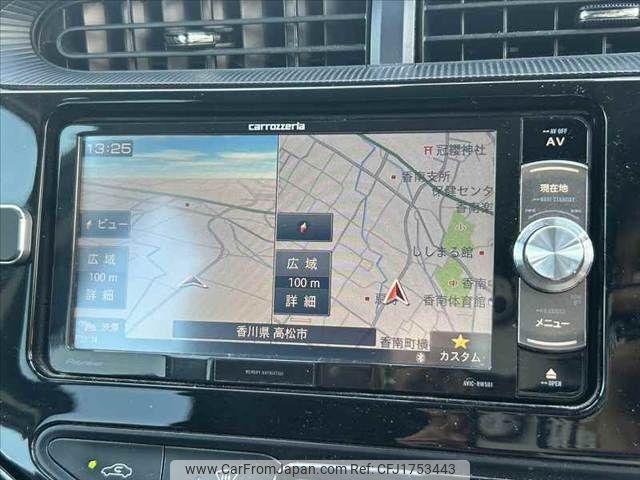 toyota aqua 2018 CFJ1753443 image 2