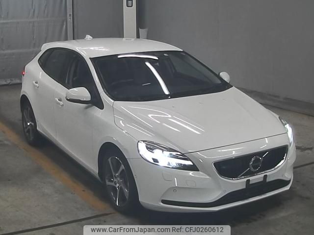 volvo v40 2019 -VOLVO--Volvo V40 YV1MVA8RDK2565195---VOLVO--Volvo V40 YV1MVA8RDK2565195- image 1