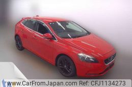 volvo v40 2013 -VOLVO--Volvo V40 DBA-MB4164T--YV1MV485BE2111950---VOLVO--Volvo V40 DBA-MB4164T--YV1MV485BE2111950-