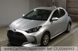 toyota yaris 2021 -TOYOTA--Yaris 5BA-MXPA10--MXPA10-2040435---TOYOTA--Yaris 5BA-MXPA10--MXPA10-2040435-