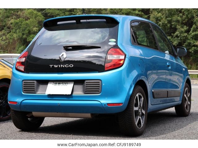 renault twingo 2017 -RENAULT 【倉敷 0000】--Renault Twingo AHH4B--VF1AHB22AH0752041---RENAULT 【倉敷 0000】--Renault Twingo AHH4B--VF1AHB22AH0752041- image 2