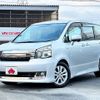 toyota voxy 2012 -TOYOTA--Voxy DBA-ZRR70W--ZRR70-0476130---TOYOTA--Voxy DBA-ZRR70W--ZRR70-0476130- image 1