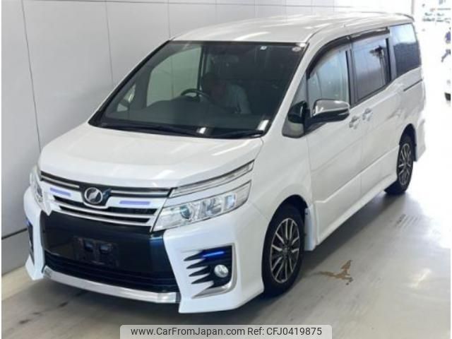 toyota voxy 2015 quick_quick_DBA-ZRR85W_0039233 image 1