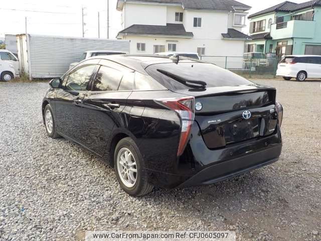 toyota prius 2017 -TOYOTA--Prius DAA-ZVW55--ZVWW55-8054965---TOYOTA--Prius DAA-ZVW55--ZVWW55-8054965- image 2