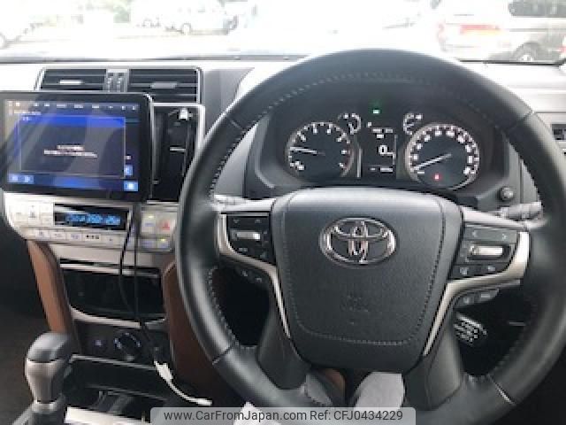 toyota land-cruiser-prado 2022 quick_quick_3BA-TRJ150W_0144034 image 2