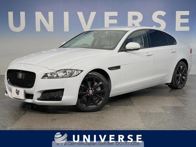 jaguar xf 2017 CFJ1573206 image 1