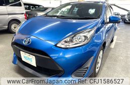 toyota aqua 2018 CFJ1586527
