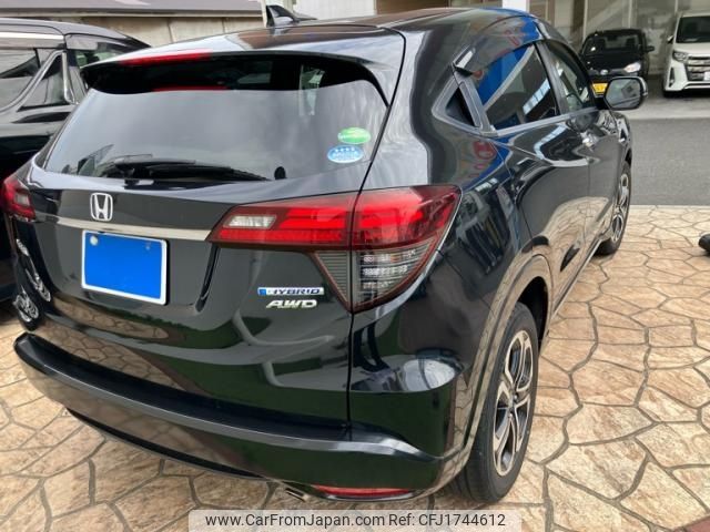 honda vezel 2019 CFJ1744612 image 2