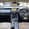 lexus is 2018 CFJ1626269 image 16