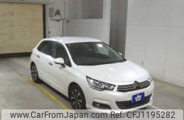 citroen c4 2017 -CITROEN 【鹿児島 301ﾂ5576】--Citroen C4 B7BH01--HY519986---CITROEN 【鹿児島 301ﾂ5576】--Citroen C4 B7BH01--HY519986-