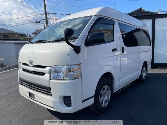 toyota regiusace-van 2015 GOO_JP_700070896330241219005 image 1