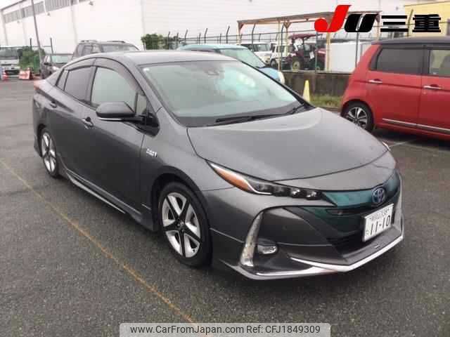 toyota prius-phv 2017 CFJ1849309 image 1